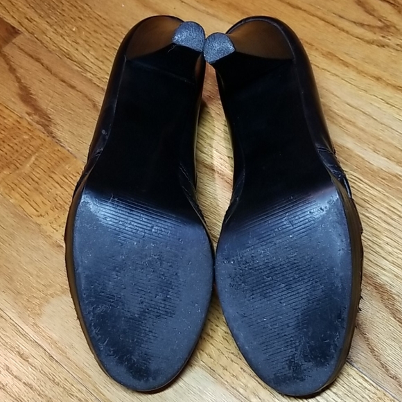 Guess Heels - Picture 5 of 12